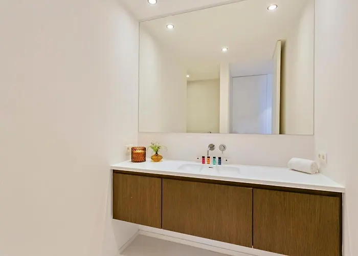 Huswell - Majestic New Penthouse With 2 Parkings Apartment *