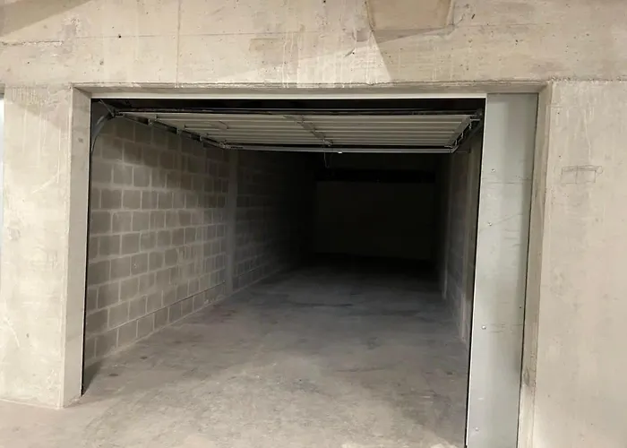 Huswell - Majestic New Penthouse With 2 Parkings Apartment